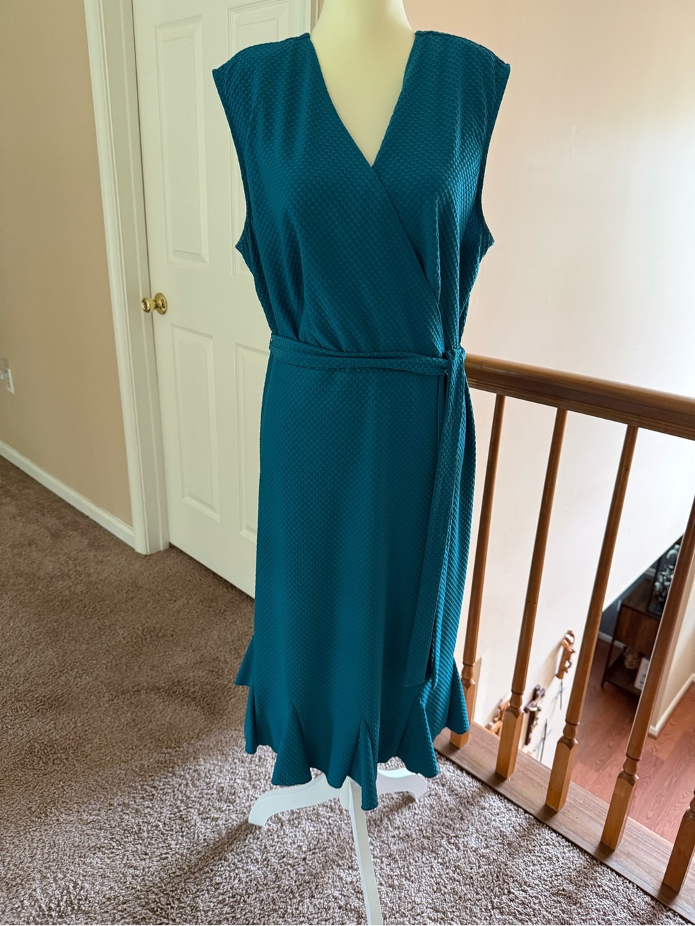 Glamour Teal Sleeveless Dress with Tie Waist